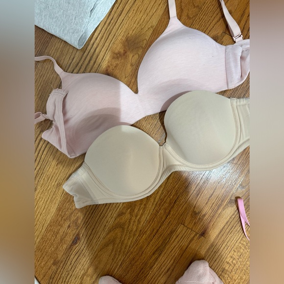 2 great bras - Picture 1 of 1